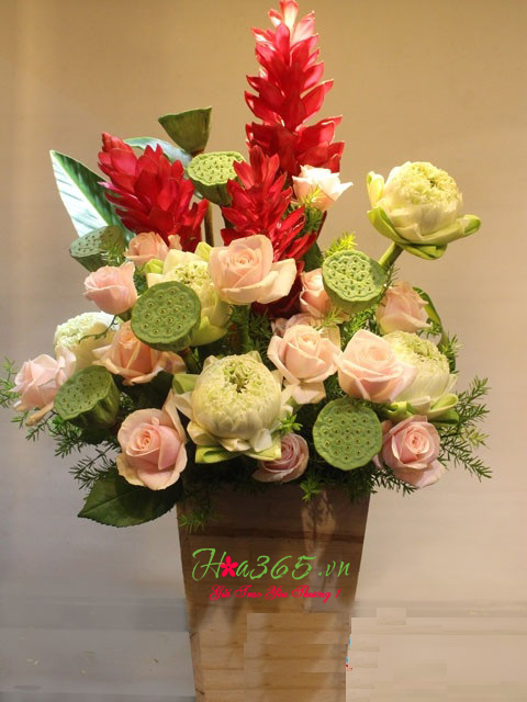 hộp hoa xinh. hộp hoa đẹp, hộp hoa chúc mừng khai trương, hộp hoa chúc mừng sinh nhật